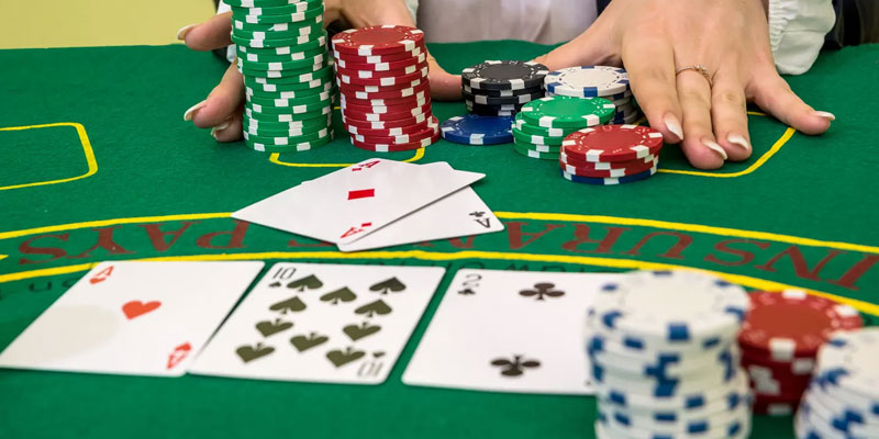 Luật chơi của game Baccarat dễ hiểu